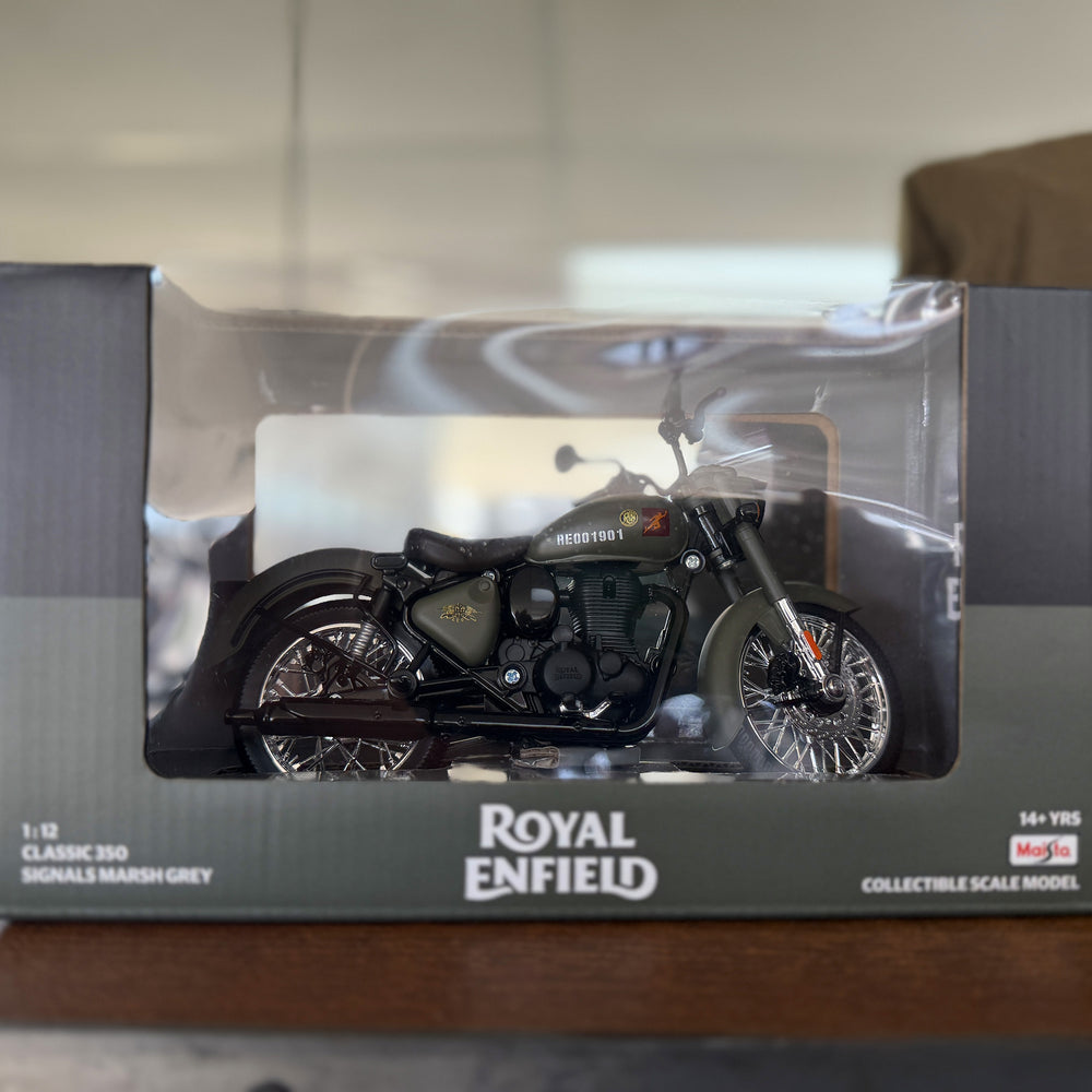 Model: 1:12 Scale Royal Enfield JA1 Motorcycle