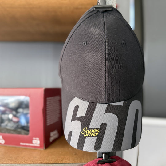 Hat: Royal Enfield Super Meteor 650 (Black)