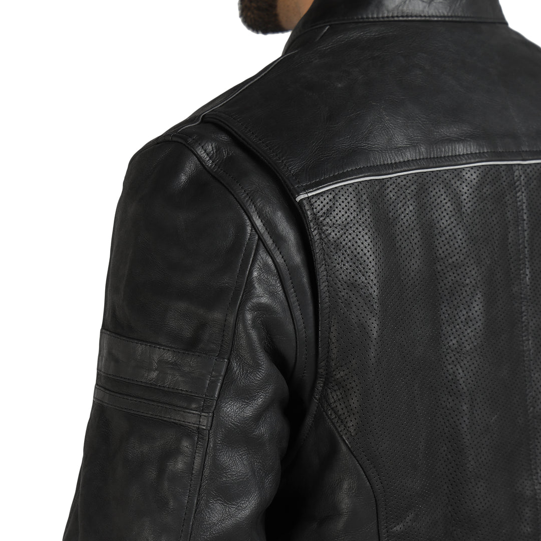 Jacket: Classic Leather Jacket (Black)