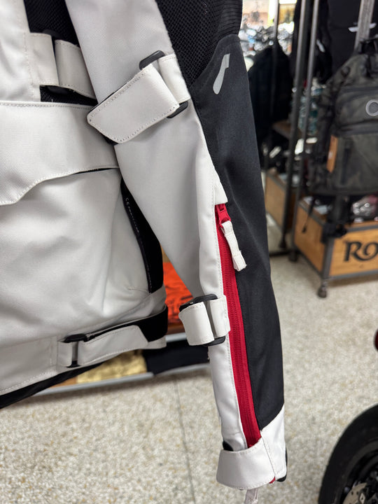 Jacket: CrossRoader Jacket (Light Gray) Arm View