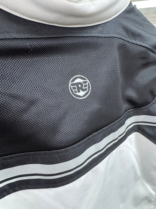 Jacket: CrossRoader Jacket (Light Gray) Logo View
